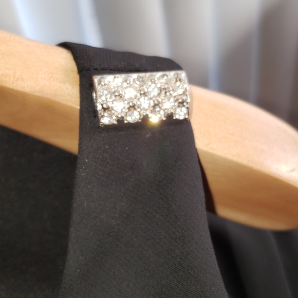 Signature Tessa Black Ruffle Dress - Picture 6 of 9